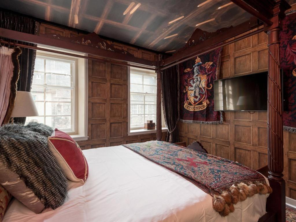 Canongate Luxury Homestay Edinburgh Bagian luar foto