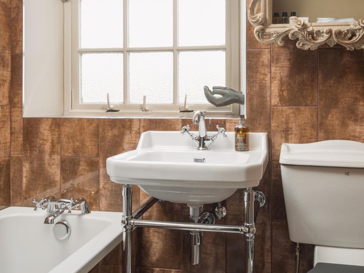 Canongate Luxury Homestay Edinburgh Bagian luar foto