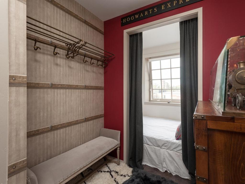 Canongate Luxury Homestay Edinburgh Bagian luar foto